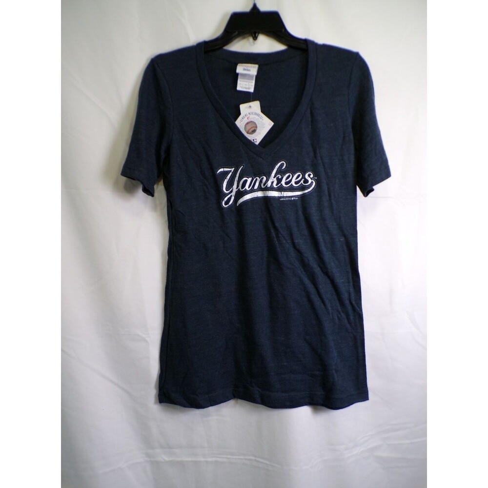 Genuine Merchandise Yankees Women's Navy V-Neck T-Shirt L